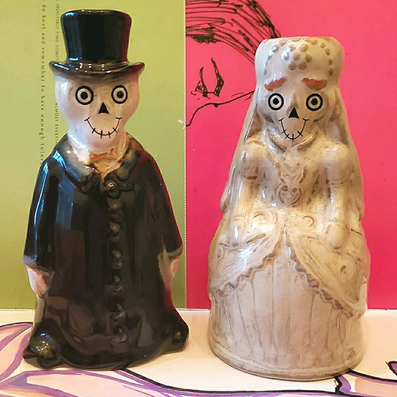 Skeleton Set Bride and Groom Boney Bunch EUC